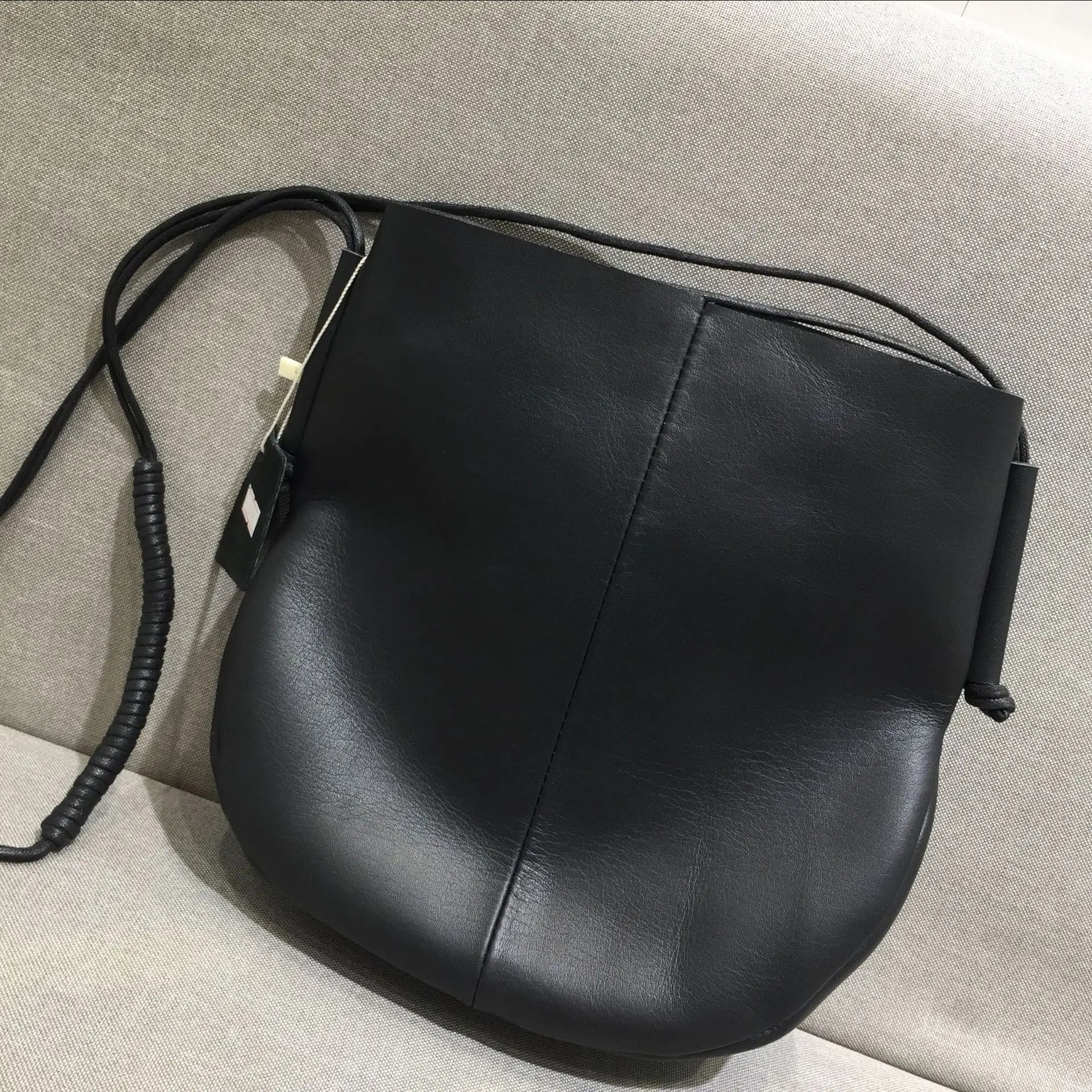 Korean version cowhide bag, womens genuine leather, brand-new luxurious Tote bag single-shoulder slanted, retro black phone case