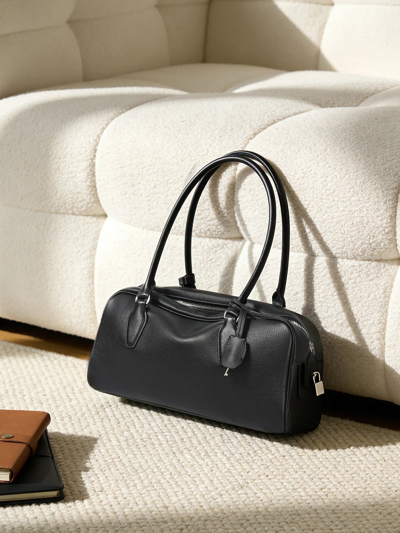 Genuine Leather Ew India Long-Handle Bowling Bag, New Niche Luxury Style Handbag, Crossbody Bag