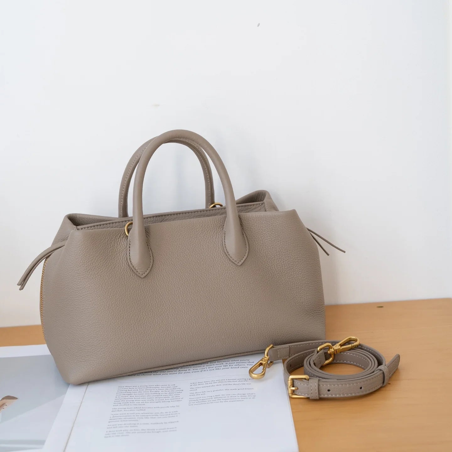 Natural Fall Commuter Versatile Women's Handbag Shoulder Messenger Large Capacity Multi-compartment Practical Unique Fashion