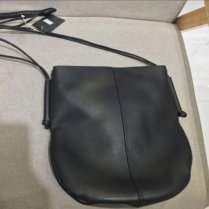 Korean version cowhide bag, womens genuine leather, brand-new luxurious Tote bag single-shoulder slanted, retro black phone case