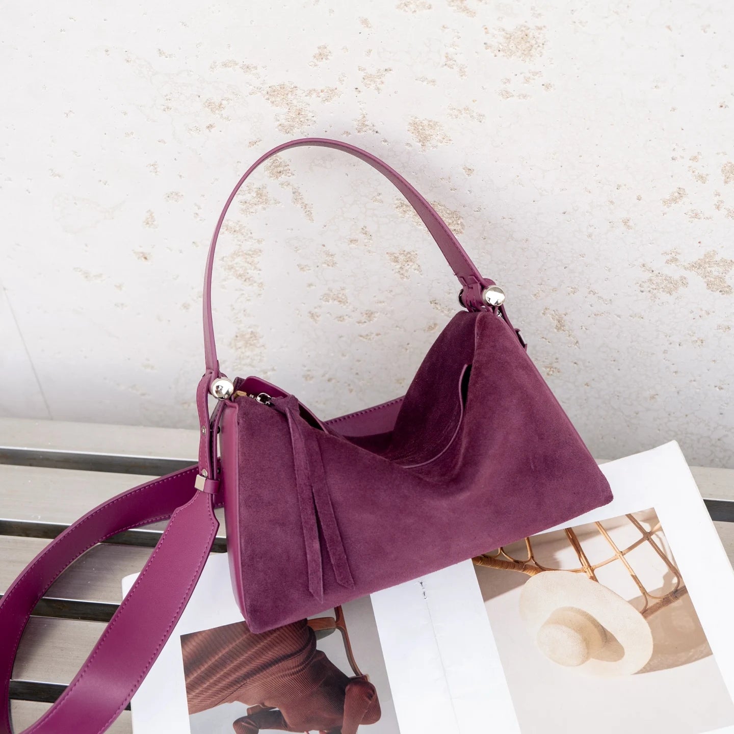 New Niche Luxury Designer Shoulder Crossbody Armpit Bag Head Layer Cowhide Leather Ladies Wide Shoulder Strap Large Capacity Bag