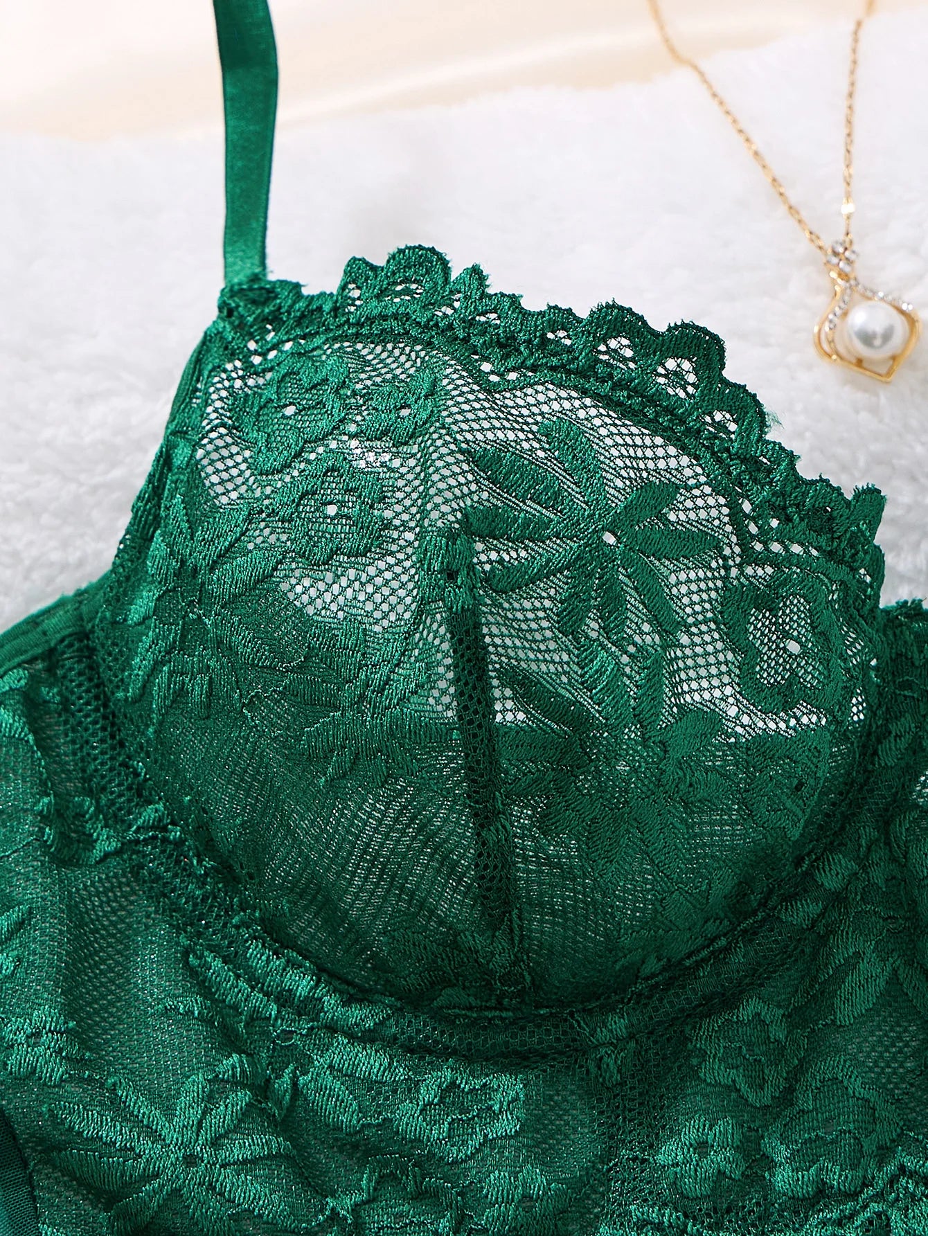 Slimline floral patterned exquisite lace maternity set.Ultra-thin bra underwear set.Single-color exotic style lingerieZA825186