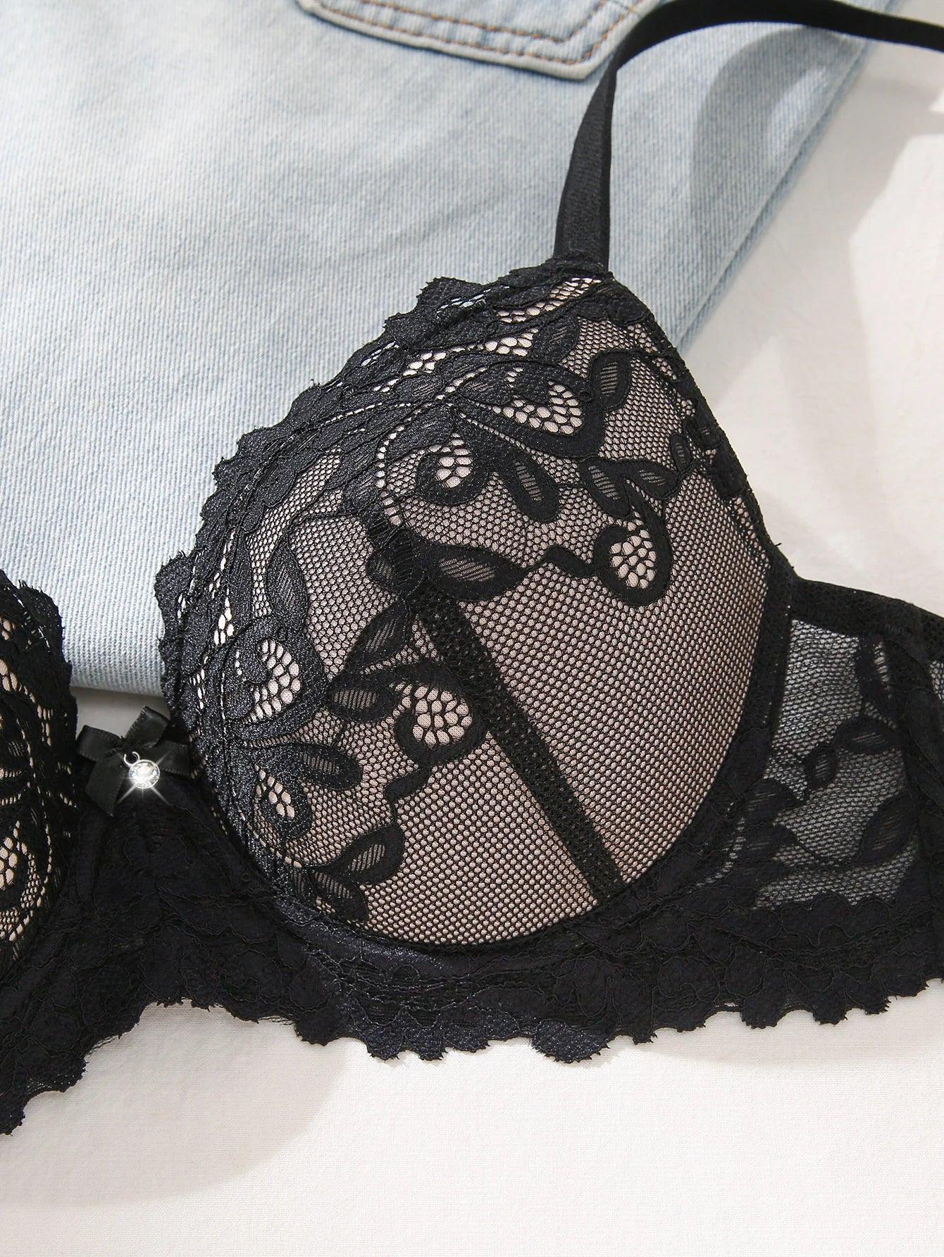 lace-trimmed-colour-blocked-breathable-adjustable-strap-push-up-bra-6332466 - Easydrop